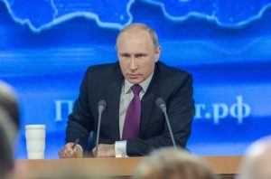 ロシアのプーチン大統領が地政学的な激変を予言：「ドル覇権はまもなく終わる」