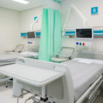 米国内の全ての病院のベッドは5月8日までに満杯になる：科学者が予測分析