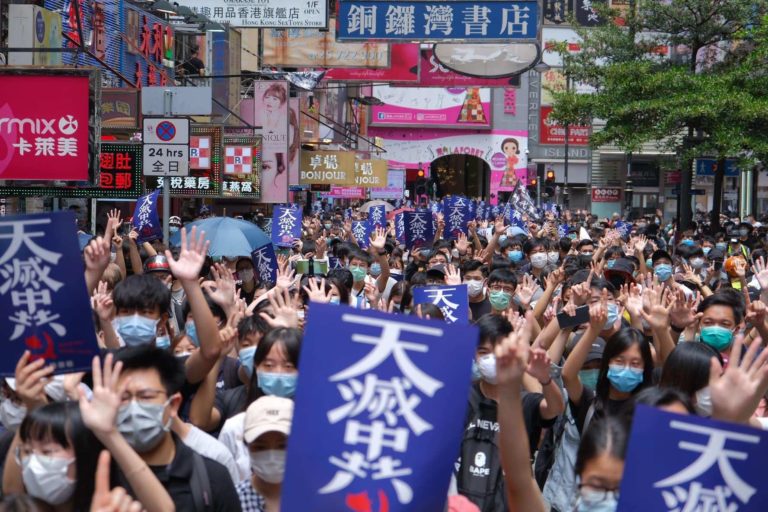 香港「国家安全法」の導入方針決定で加速する米中の応戦｜米国はチャイナへの学生ビザ発給停止を検討。チャイナは国連緊急会議を開くことに拒否権を発動