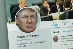 ツイッター社、正式な大統領選挙結果が決まる前に勝利を主張するいかなるツイートも削除すると発表
