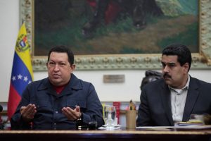 トランプ陣営は選挙結果を「無効化」するために州政府関係者を訴えるとパウウェル弁護士——ウィキリークスが暴露した国務省の外電もスマートマティック社はベネズエラ人が所有と報告